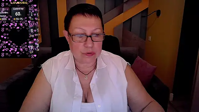 Snapshot of BarbaraTurners chatting on March 5, 2025, 6:45 pm BarbaraTurners online show from March 5, 2025, 6:45 pm