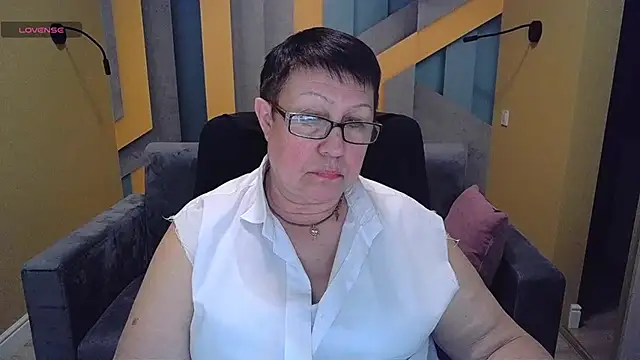 Snapshot of BarbaraTurners chatting on March 21, 2025, 9:45 pm BarbaraTurners online show from March 21, 2025, 9:45 pm