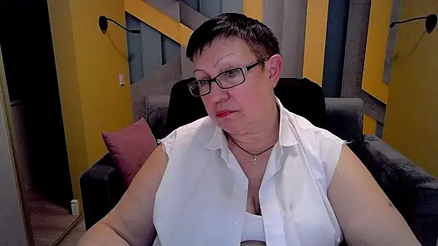 Snapshot of BarbaraTurners chatting on March 9, 2025, 6:43 pm BarbaraTurners online show from March 9, 2025, 6:43 pm