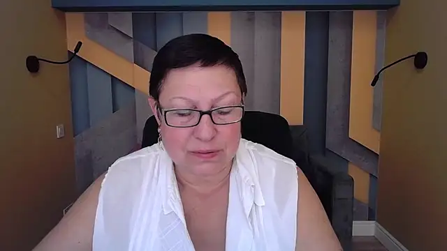 Snapshot of BarbaraTurners chatting on October 15, 2025, 6:27 pm BarbaraTurners online show from October 15, 2025, 6:27 pm