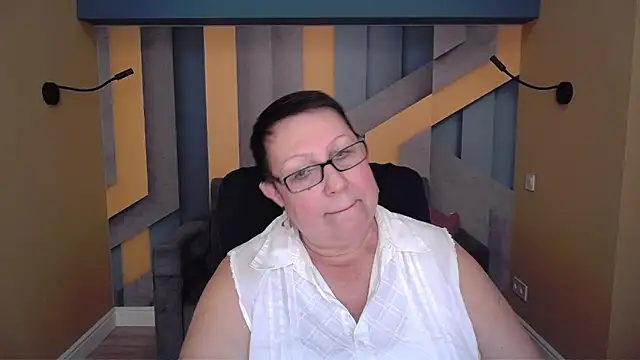 Snapshot of BarbaraTurners chatting on November 21, 2025, 7:35 pm BarbaraTurners online show from November 21, 2025, 7:35 pm