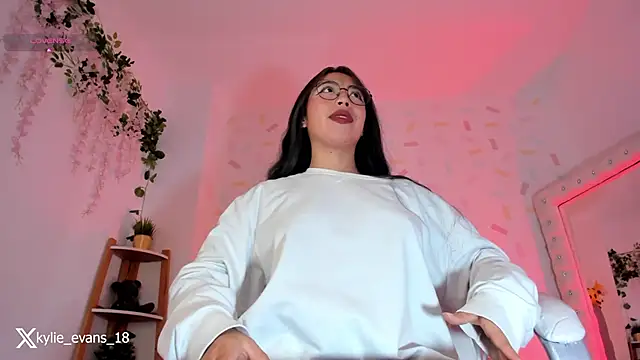 Snapshot of evelyn_evans_1 chatting on March 18, 2025, 2:51 am evelyn evans 1 online show from March 18, 2025, 2:51 am