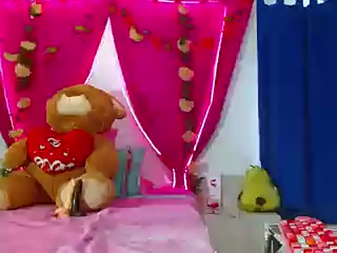 Snapshot of natashakissess chatting on October 22, 2025, 3:22 pm natashakissess online show from October 22, 2025, 3:22 pm