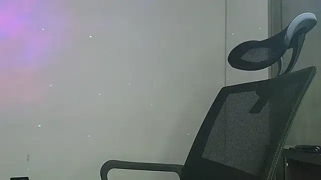 Snapshot of lizescobarxxxx chatting on October 31, 2025, 3:25 am lizescobarxxxx online show from October 31, 2025, 3:25 am