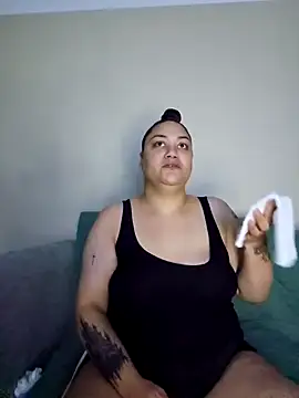 honeeyyy pot online show from April 2, 2026, 12:18 am