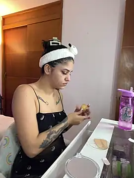 ShawtySlammed online show from April 17, 2026, 12:46 am