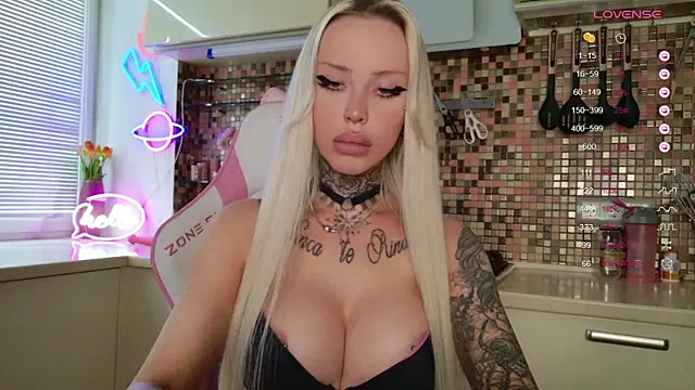 Snapshot of 2badforyou chatting on March 19, 2025, 12:12 pm 2badforyou online show from March 19, 2025, 12:12 pm