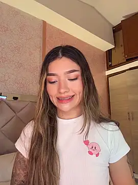 Arianavillada online show from April 13, 2026, 3:43 am