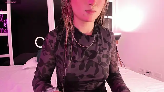 Snapshot of Arianavillada chatting on March 8, 2025, 3:17 am Arianavillada online show from March 8, 2025, 3:17 am