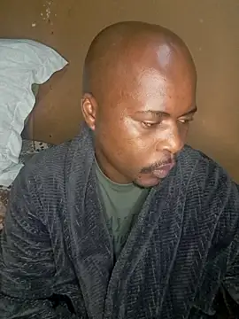 Lows2112 online show from April 18, 2026, 7:58 pm