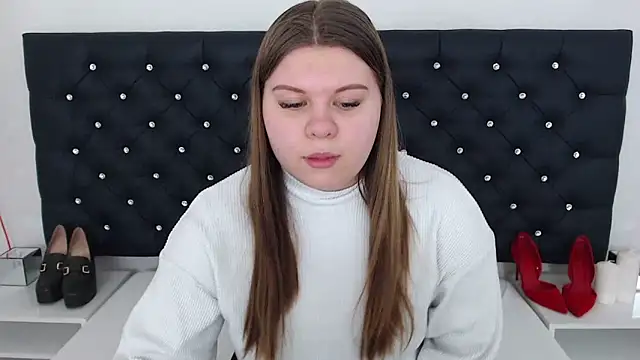 Snapshot of AbbyPleasure chatting on March 5, 2025, 12:44 pm AbbyPleasure online show from March 5, 2025, 12:44 pm