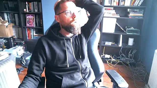 MeSteff online show from October 5, 2025, 9:00 am