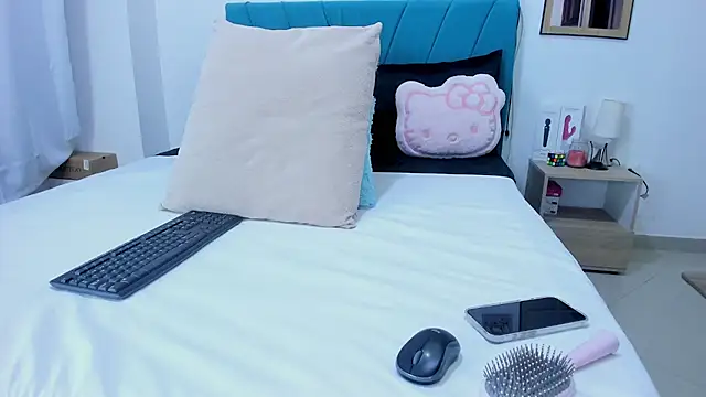 kamila lopez online show from February 19, 2026, 7:44 pm