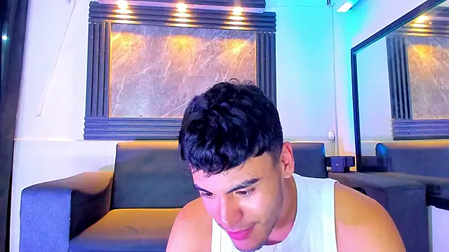 liam genner  online show from November 28, 2025, 8:20 pm