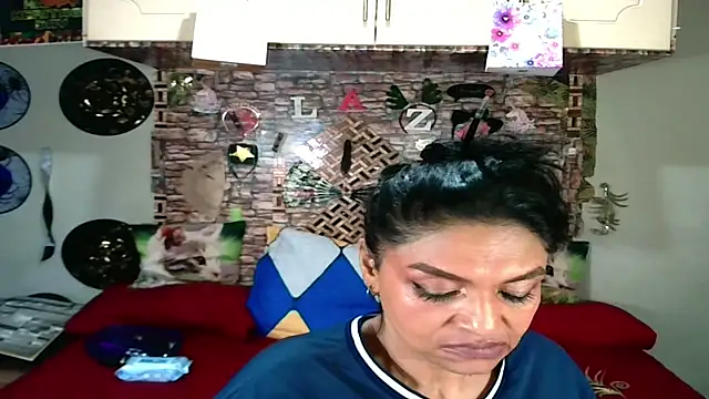 Snapshot of Indian_Blaze00 chatting on October 18, 2025, 12:12 am Indian Blaze00 online show from October 18, 2025, 12:12 am