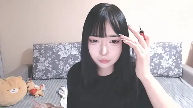 Snapshot of your_angela chatting on February 13, 2026, 2:28 pm your angela online show from February 13, 2026, 2:28 pm