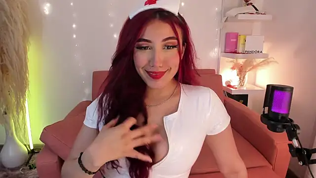 Snapshot of veronicaxx69 chatting on May 16, 2026, 4:22 am veronicaxx69 online show from May 16, 2026, 4:22 am