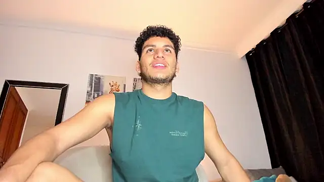 Snapshot of Curlblue chatting on March 11, 2025, 3:04 am Curlblue online show from March 11, 2025, 3:04 am