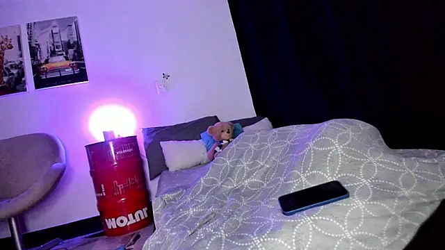 Snapshot of Curlblue chatting on March 14, 2025, 8:21 am Curlblue online show from March 14, 2025, 8:21 am