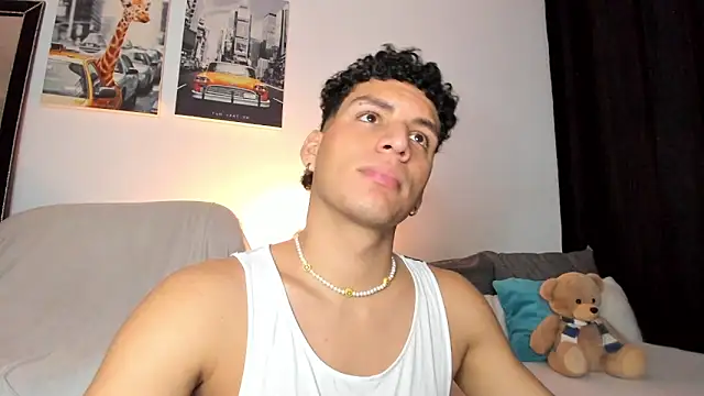 Snapshot of Curlblue chatting on March 17, 2025, 11:00 am Curlblue online show from March 17, 2025, 11:00 am