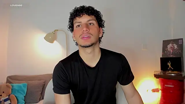 Snapshot of Curlblue chatting on September 12, 2025, 2:34 am Curlblue online show from September 12, 2025, 2:34 am