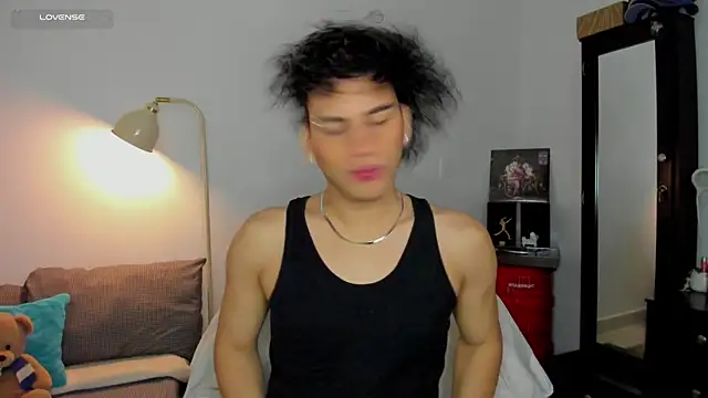 Snapshot of Curlblue chatting on October 12, 2025, 12:34 am Curlblue online show from October 12, 2025, 12:34 am