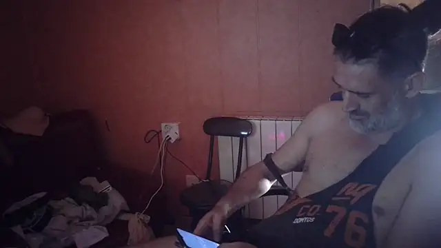 Lia Y PatrickX online show from September 10, 2025, 3:22 pm