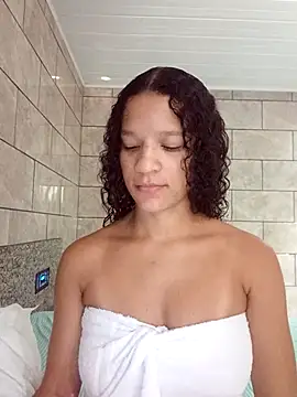 Snapshot of By_Aninha chatting on April 26, 2026, 2:14 pm By Aninha online show from April 26, 2026, 2:14 pm