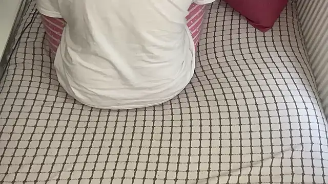 Snapshot of Ceyceys chatting on December 19, 2025, 10:39 am Ceyceys online show from December 19, 2025, 10:39 am