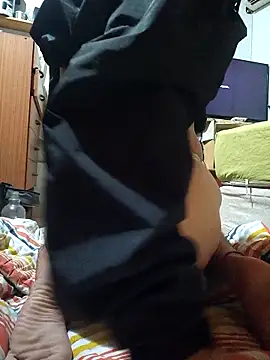 rascarasca69 online show from April 15, 2026, 3:23 am