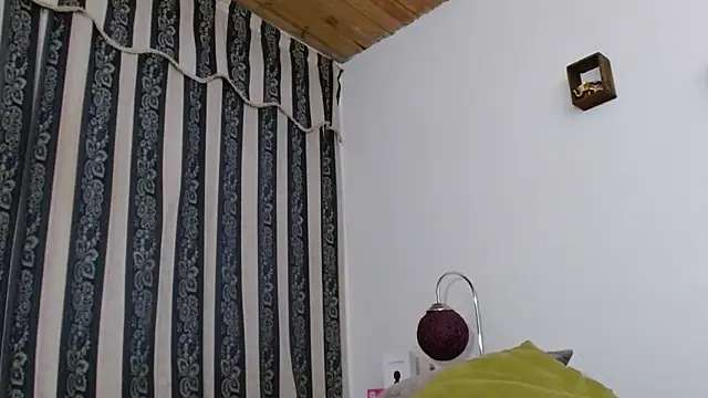 Snapshot of JULYSEX1 chatting on September 17, 2025, 1:13 pm JULYSEX1 online show from September 17, 2025, 1:13 pm