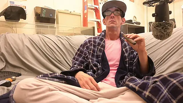 joeiandola online show from April 11, 2026, 6:44 pm