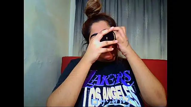 Snapshot of Indian_Lola00 chatting on July 28, 2026, 6:20 pm Indian Lola00 online show from July 28, 2026, 6:20 pm