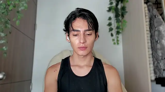 sebas rose online show from March 2, 2025, 10:02 pm