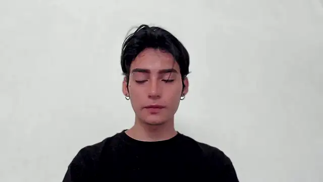 sebas rose online show from December 4, 2024, 2:09 pm