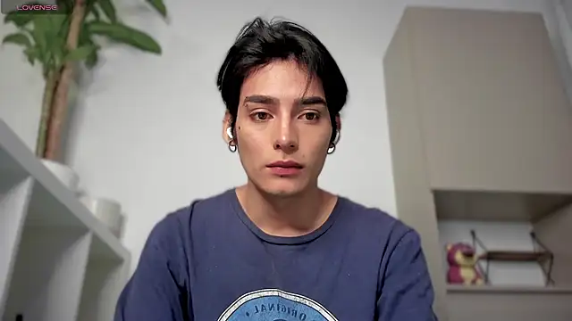 sebas rose online show from December 19, 2024, 12:56 am