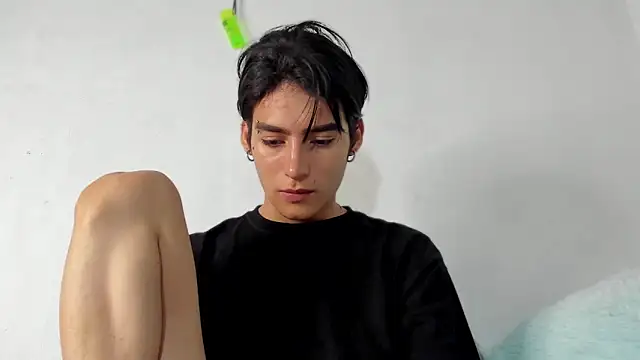 sebas rose online show from December 4, 2024, 2:03 am