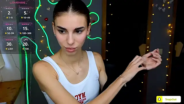 EmmyGreans online show from September 19, 2025, 5:44 am