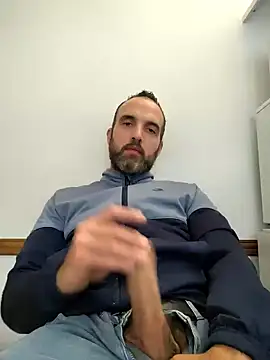 leon3875 online show from March 13, 2025, 3:28 pm