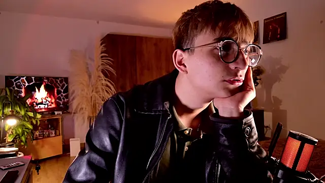 Mr evan1 online show from September 22, 2025, 4:02 pm