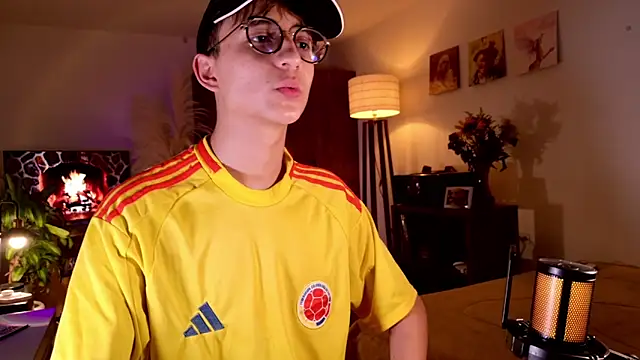 Mr evan1 online show from September 25, 2025, 4:46 pm