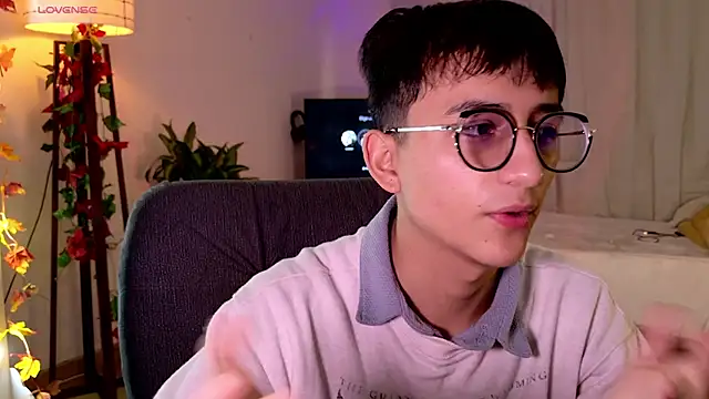 Mr evan1 online show from March 13, 2025, 3:39 pm