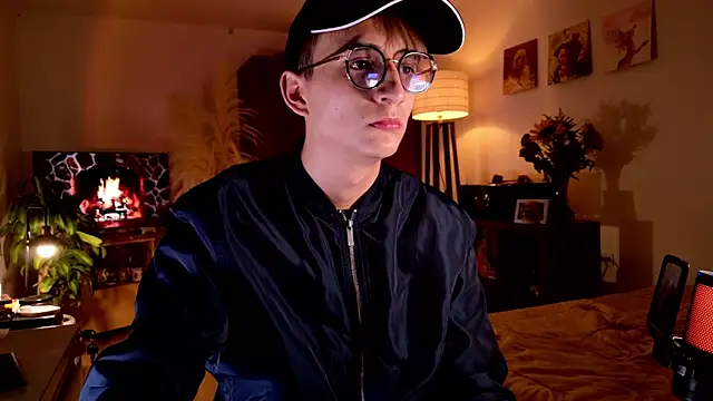 Mr evan1 online show from September 24, 2025, 1:39 pm