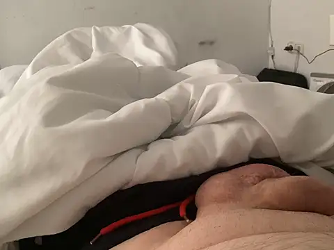 Snapshot of Bossinmidd12 chatting on January 26, 2025, 12:22 pm Bossinmidd12 online show from January 26, 2025, 12:22 pm