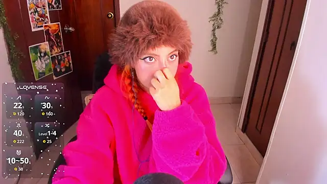 Violetaarey online show from January 7, 2026, 11:32 pm