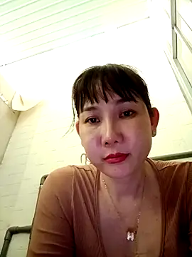 Snapshot of Ana_love2000 chatting on October 4, 2025, 2:02 am Ana love2000 online show from October 4, 2025, 2:02 am