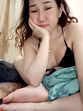 Snapshot of Ana_love2000 chatting on October 7, 2025, 2:29 pm Ana love2000 online show from October 7, 2025, 2:29 pm