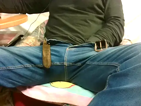 Giulio35 Pika online show from November 18, 2025, 5:16 pm