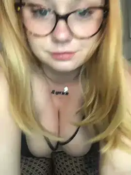 chloetarducci online show from March 2, 2025, 5:20 pm