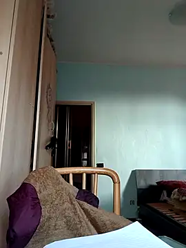 LadyMinnie online show from November 12, 2025, 2:43 pm